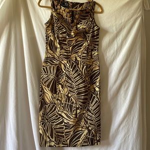 JONES NEW YORK sz 6 stretch dress brown wooden beading on neckline slit on back